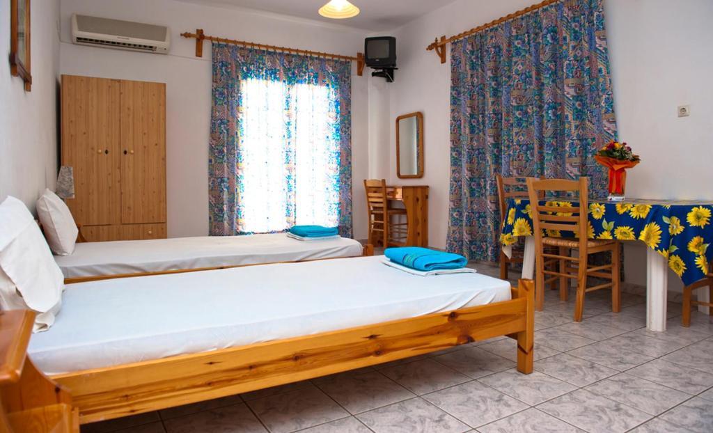 Syraina Apartments Szkiáthosz Kültér fotó