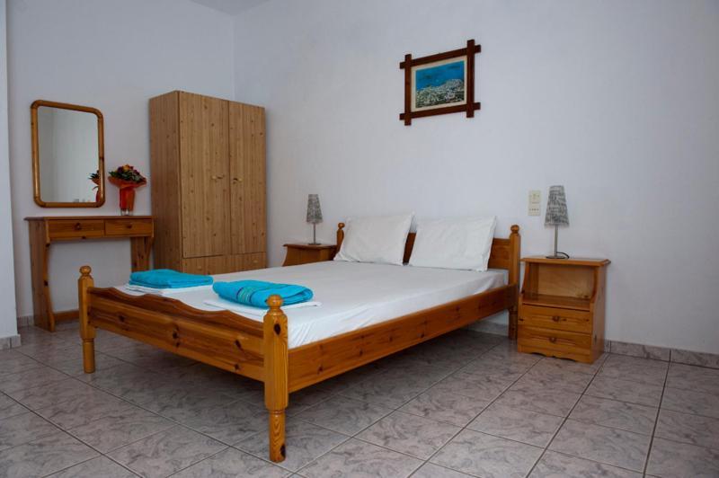 Syraina Apartments Szkiáthosz Kültér fotó