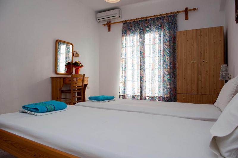 Syraina Apartments Szkiáthosz Kültér fotó