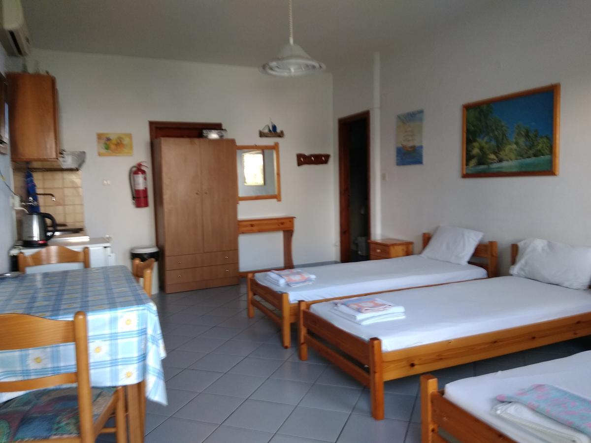 Syraina Apartments Szkiáthosz Kültér fotó