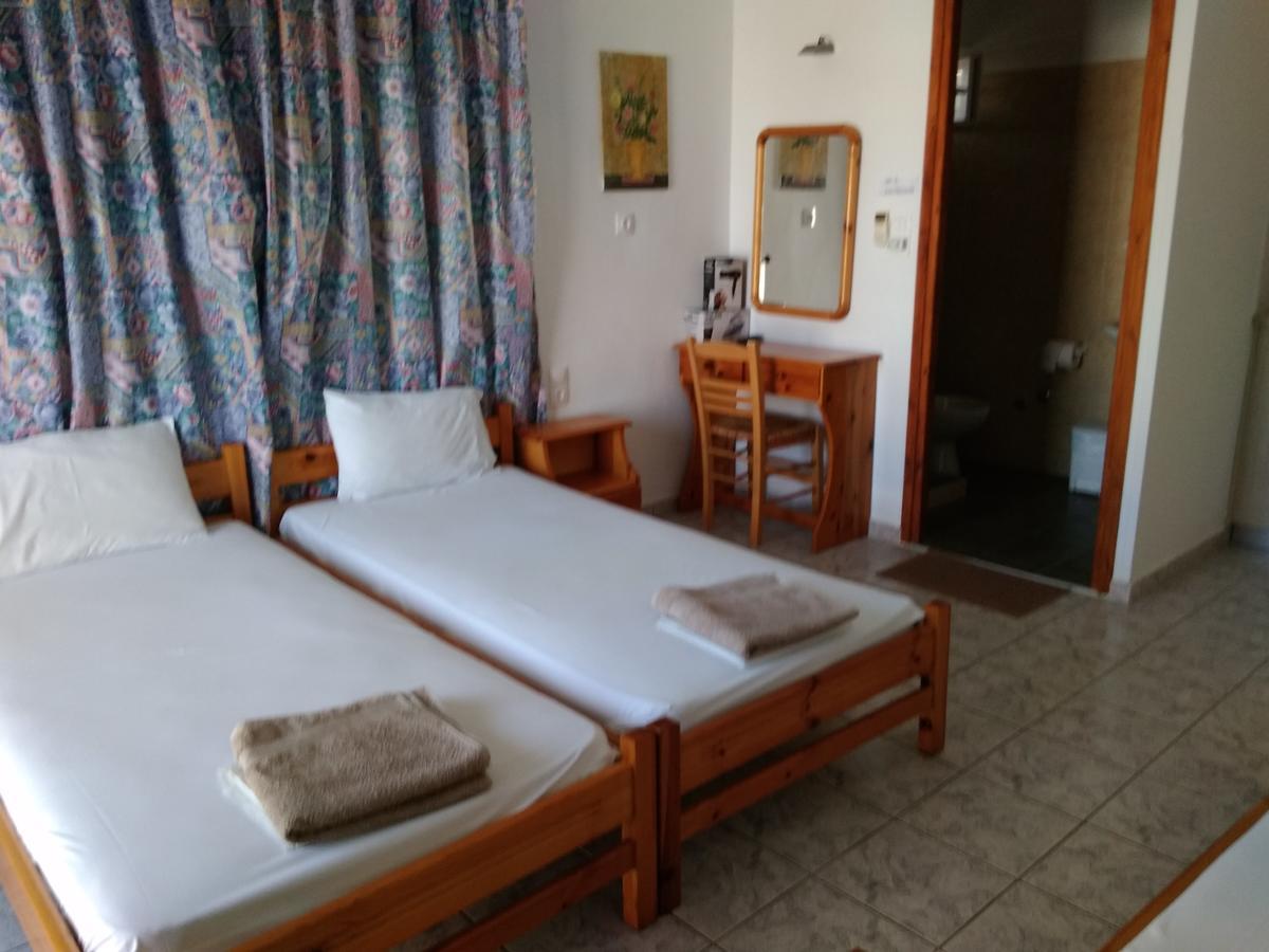 Syraina Apartments Szkiáthosz Kültér fotó