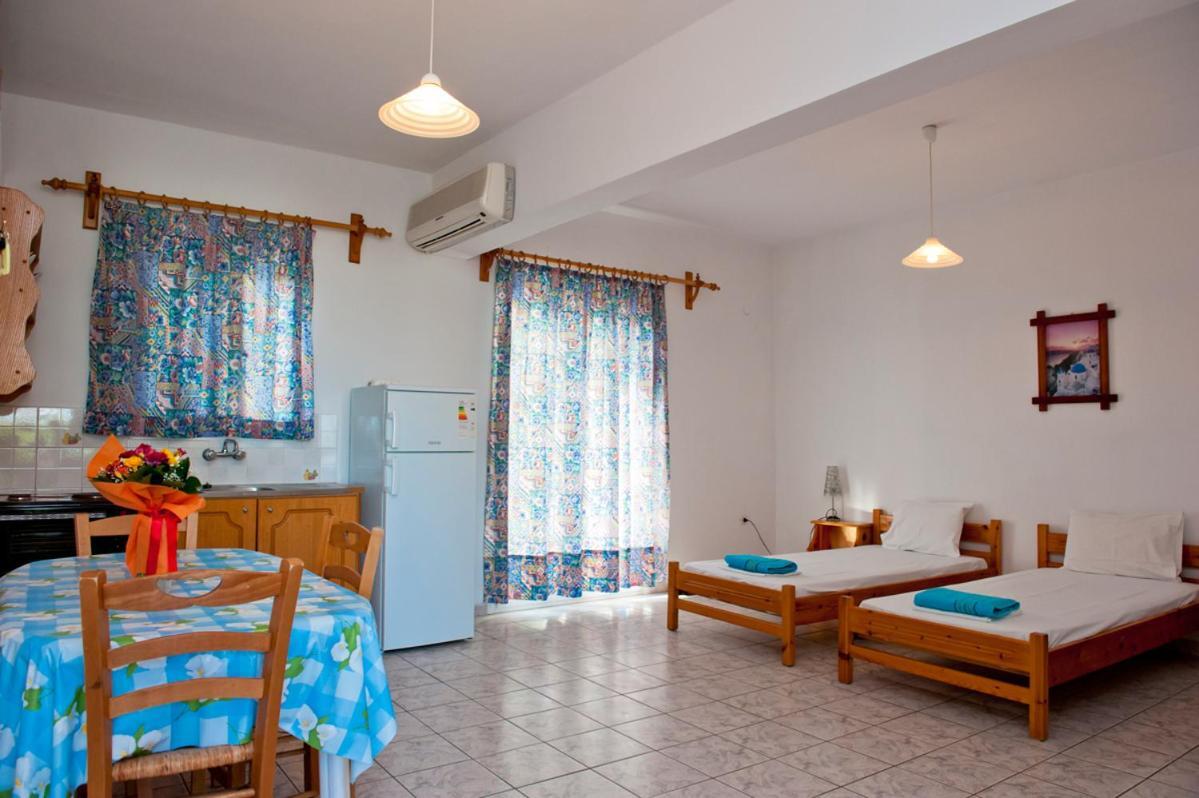 Syraina Apartments Szkiáthosz Kültér fotó